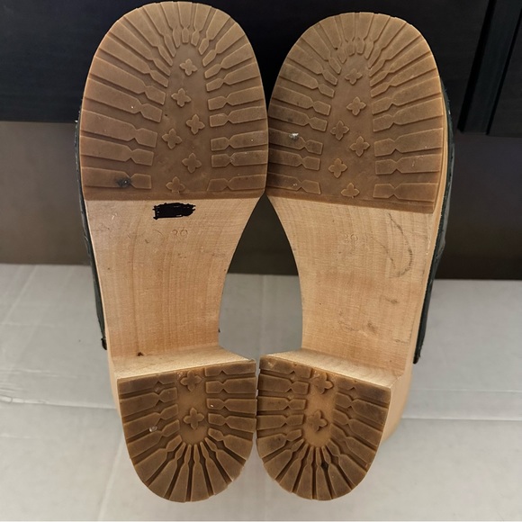 Swedish Hasbeens color block clogs - Picture 6 of 8